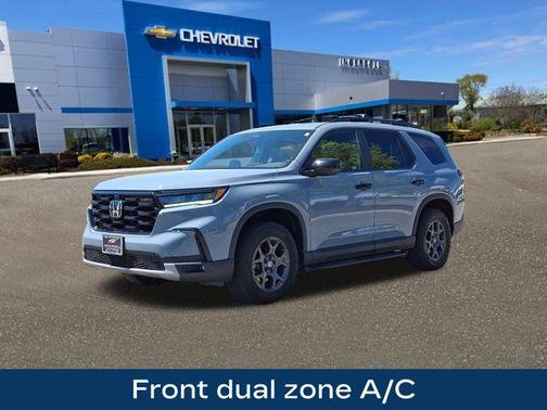 2023 Honda Pilot TrailSport