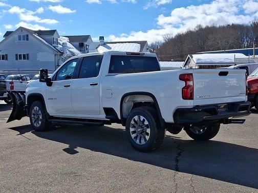 2026 Chevrolet Silverado 2500 Custom