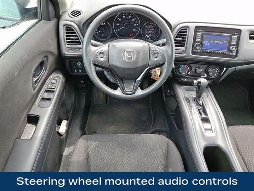 Crystal Black Pearl 2018 Honda HR-V LX