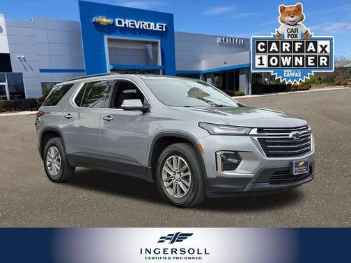Sterling Gray Metallic 2023 Chevrolet Traverse LT Cloth
