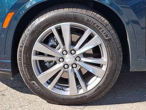 2024 Cadillac XT6 Premium Luxury AWD