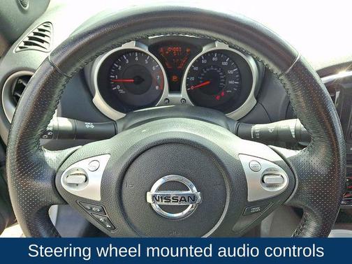 Chrome Silver 2011 Nissan Juke SL