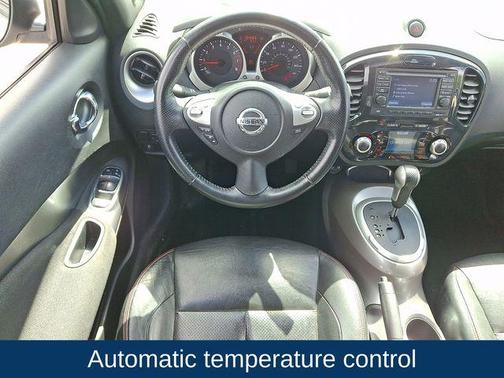 Chrome Silver 2011 Nissan Juke SL
