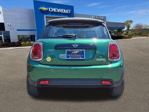 2024 MINI SE Hardtop Cooper