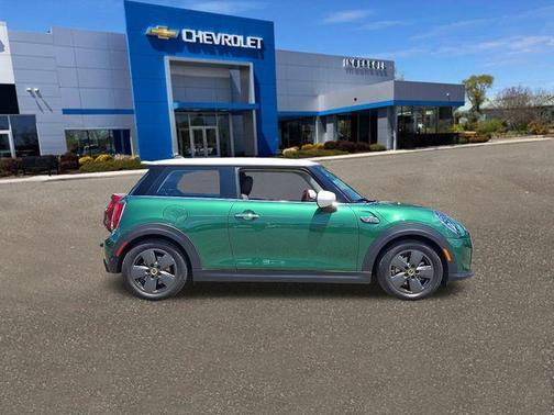 2024 MINI SE Hardtop Cooper