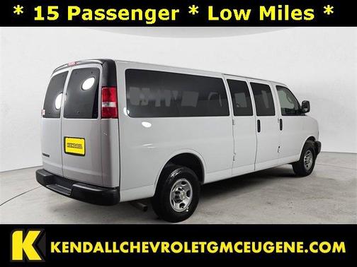2023 Chevrolet Express 3500 LS