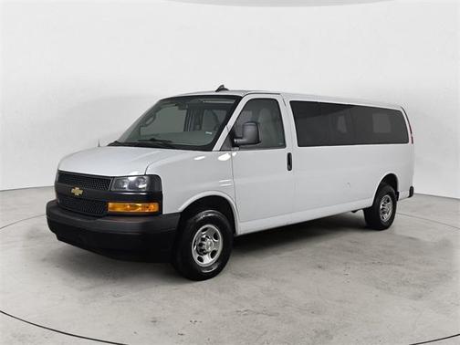 2023 Chevrolet Express 3500 LS
