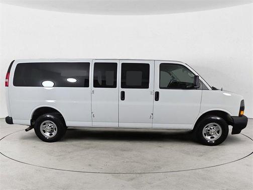 2023 Chevrolet Express 3500 LS
