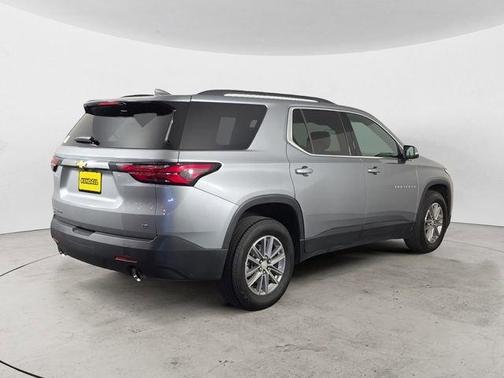 Sterling Gray Metallic 2024 Chevrolet Traverse Limited LT Cloth