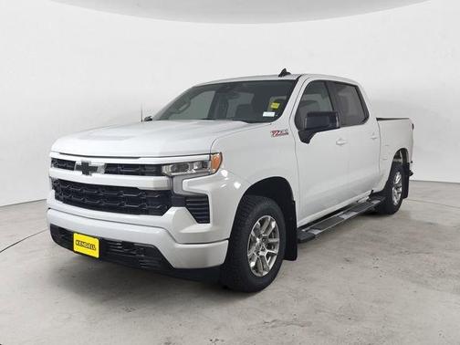 Summit White 2022 Chevrolet Silverado 1500 RST