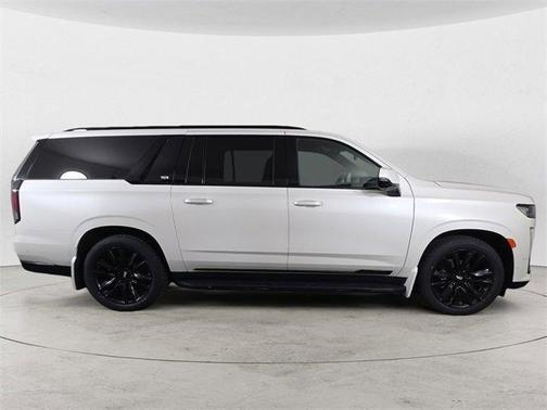 2022 Cadillac Escalade ESV Sport