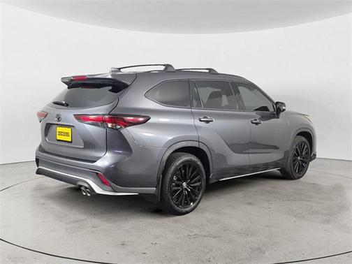 2025 Toyota Highlander XSE