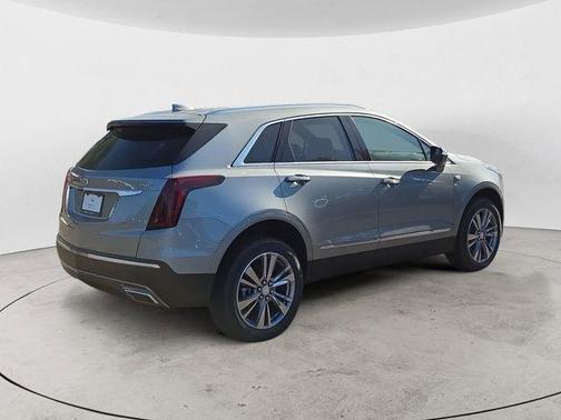 Silver Metallic 2025 Cadillac XT5 Premium Luxury