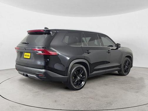 Midnight Black Metallic 2025 Toyota Grand Highlander