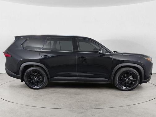 Midnight Black Metallic 2025 Toyota Grand Highlander