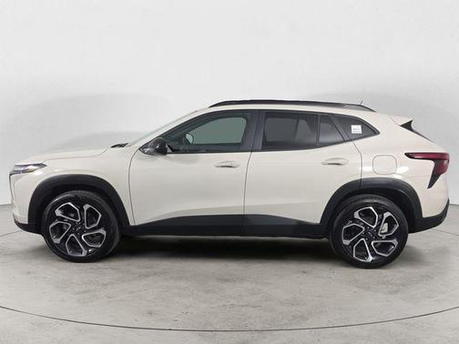 White 2026 Chevrolet Trax 2RS