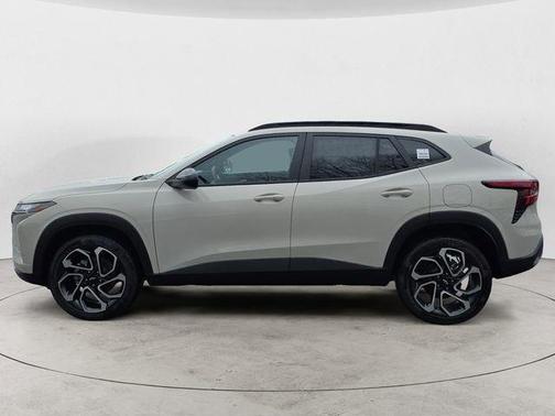White 2026 Chevrolet Trax 2RS