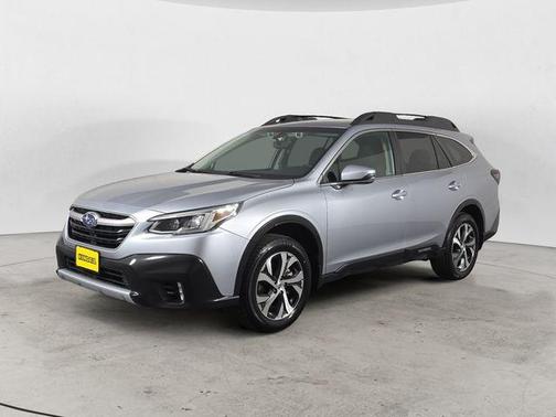 Ice Silver Metallic 2022 Subaru Outback Limited