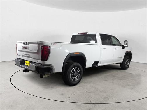2025 GMC Sierra 3500 SLT