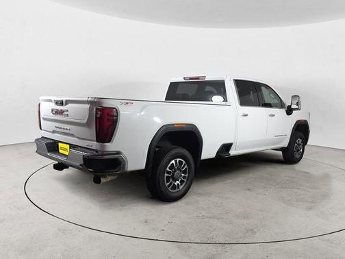 2025 GMC Sierra 3500 SLT