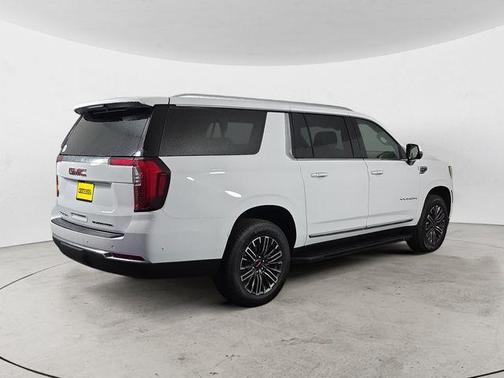 Summit White 2026 GMC Yukon XL Elevation