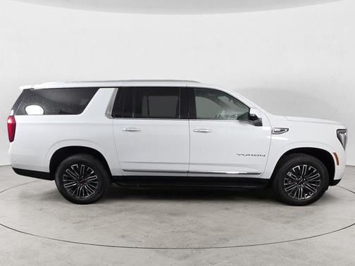 Summit White 2026 GMC Yukon XL Elevation