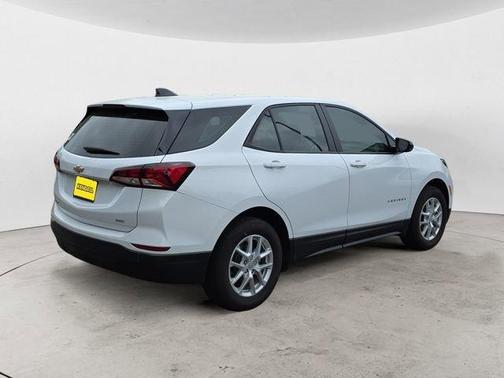 Summit White 2024 Chevrolet Equinox LS