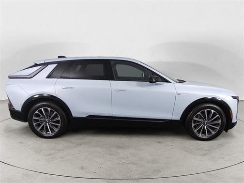 2025 Cadillac LYRIQ Sport
