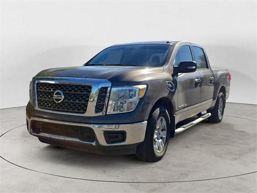 2017 Nissan Titan SV