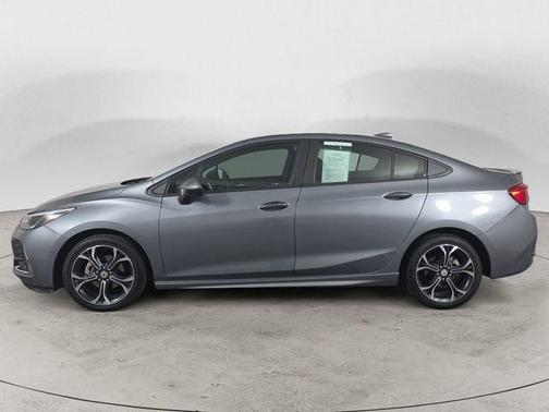 Steel Gray Metallic 2019 Chevrolet Cruze LT