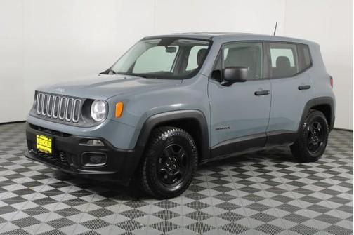 Photo 1 of 22 of 2017 Jeep Renegade Sport