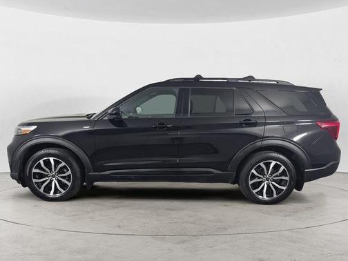 2024 Ford Explorer ST-Line