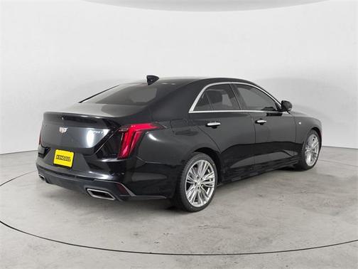 2022 Cadillac CT4 Premium Luxury
