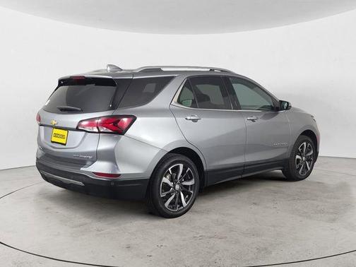 Sterling Gray Metallic 2023 Chevrolet Equinox Premier