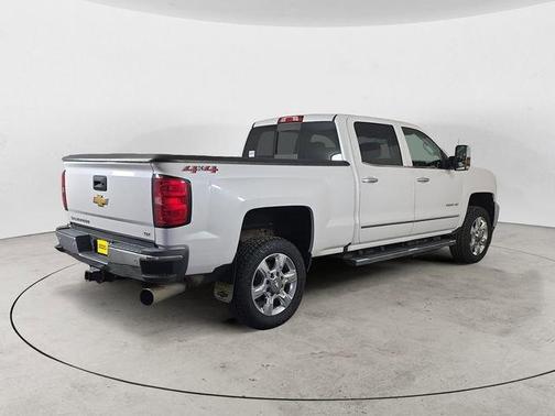 Pearl 2019 Chevrolet Silverado 2500 LTZ