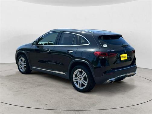 2021 Mercedes-Benz GLA 250 Base 4MATIC