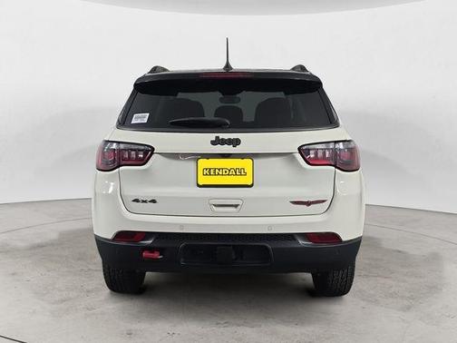 2021 Jeep Compass Trailhawk