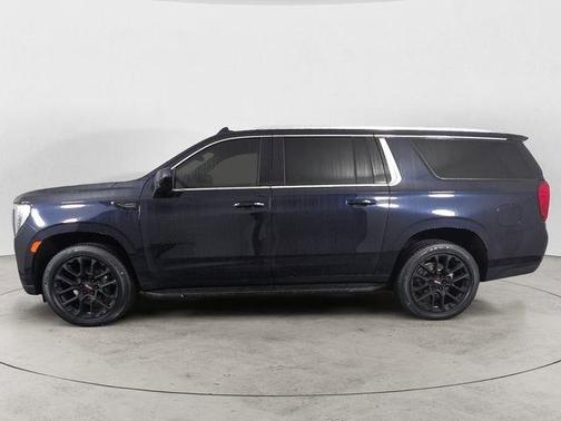 2023 GMC Yukon XL SLE