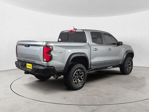 Sterling Gray Metallic 2024 Chevrolet Colorado ZR2