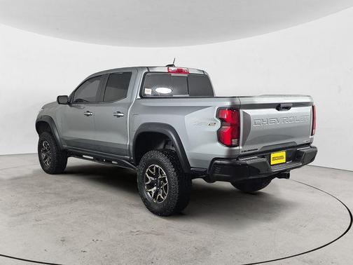 Sterling Gray Metallic 2024 Chevrolet Colorado ZR2