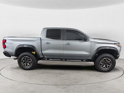 Sterling Gray Metallic 2024 Chevrolet Colorado ZR2
