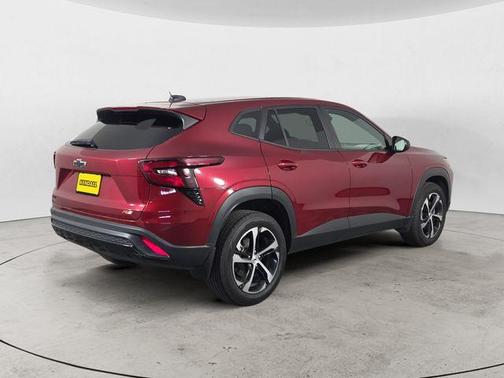 Crimson 2025 Chevrolet Trax 1RS