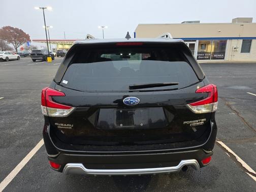 2023 Subaru Forester Touring