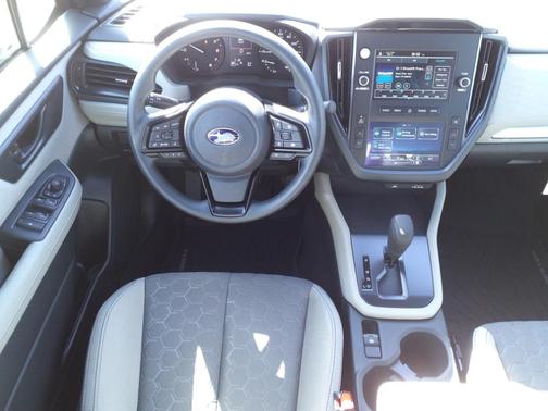 2025 Subaru Forester Base