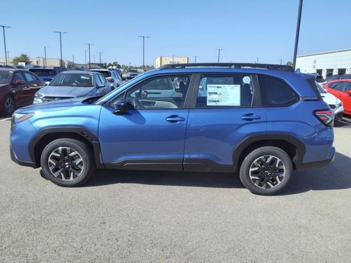 2025 Subaru Forester Base