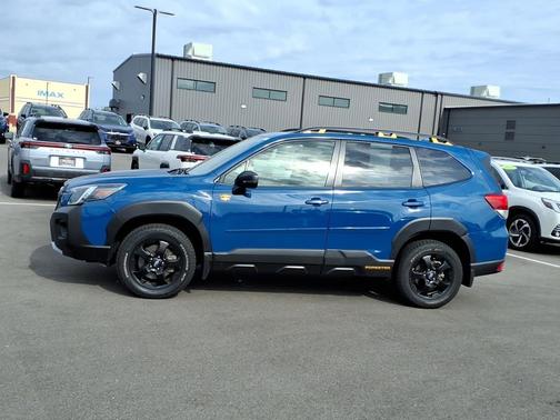 Geyser Blue 2022 Subaru Forester Wilderness