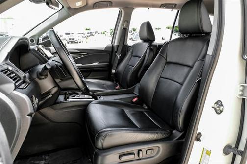 2019 Honda Pilot Touring 8-Passenger