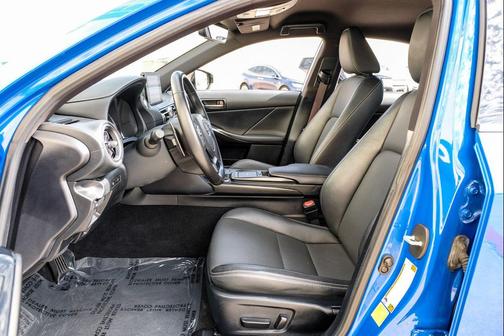 2021 Lexus IS 300 Base