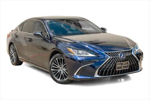 2022 Lexus ES 300h Base