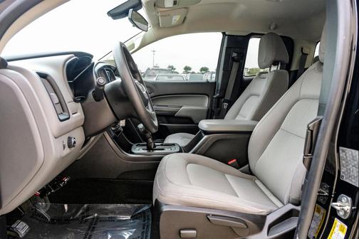 2017 GMC Canyon Base